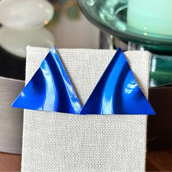 Vintage Blue Metal Triangle Wave Earrings - Picture 2 of 7